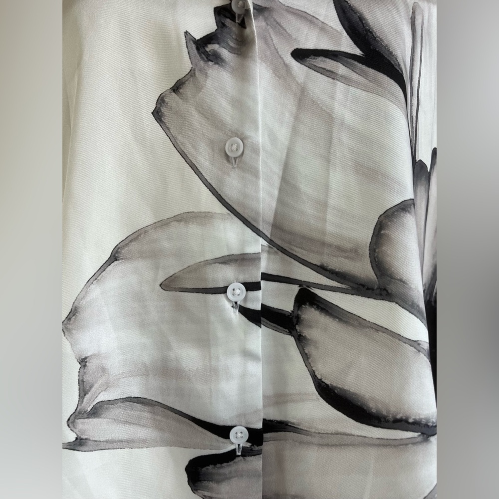 Express Blouse - Picture 7 of 10